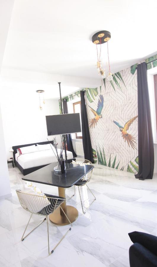 An Deluxe Suites アンコーナ エクステリア 写真