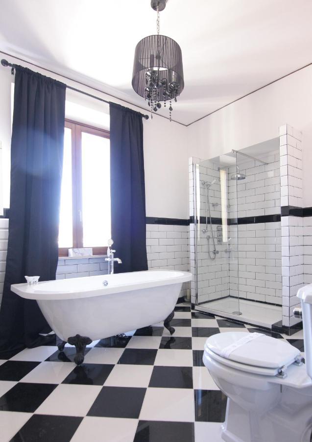 An Deluxe Suites アンコーナ エクステリア 写真
